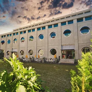 Silo Design & Boutique אכסניה